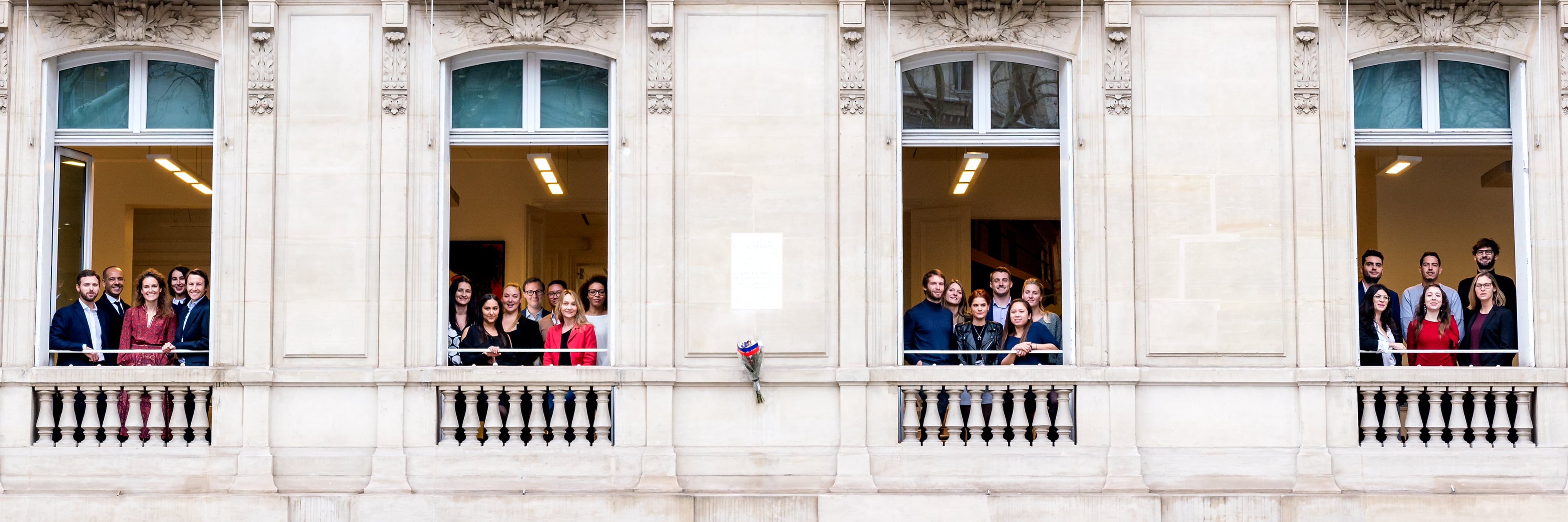 photo groupe Oiko