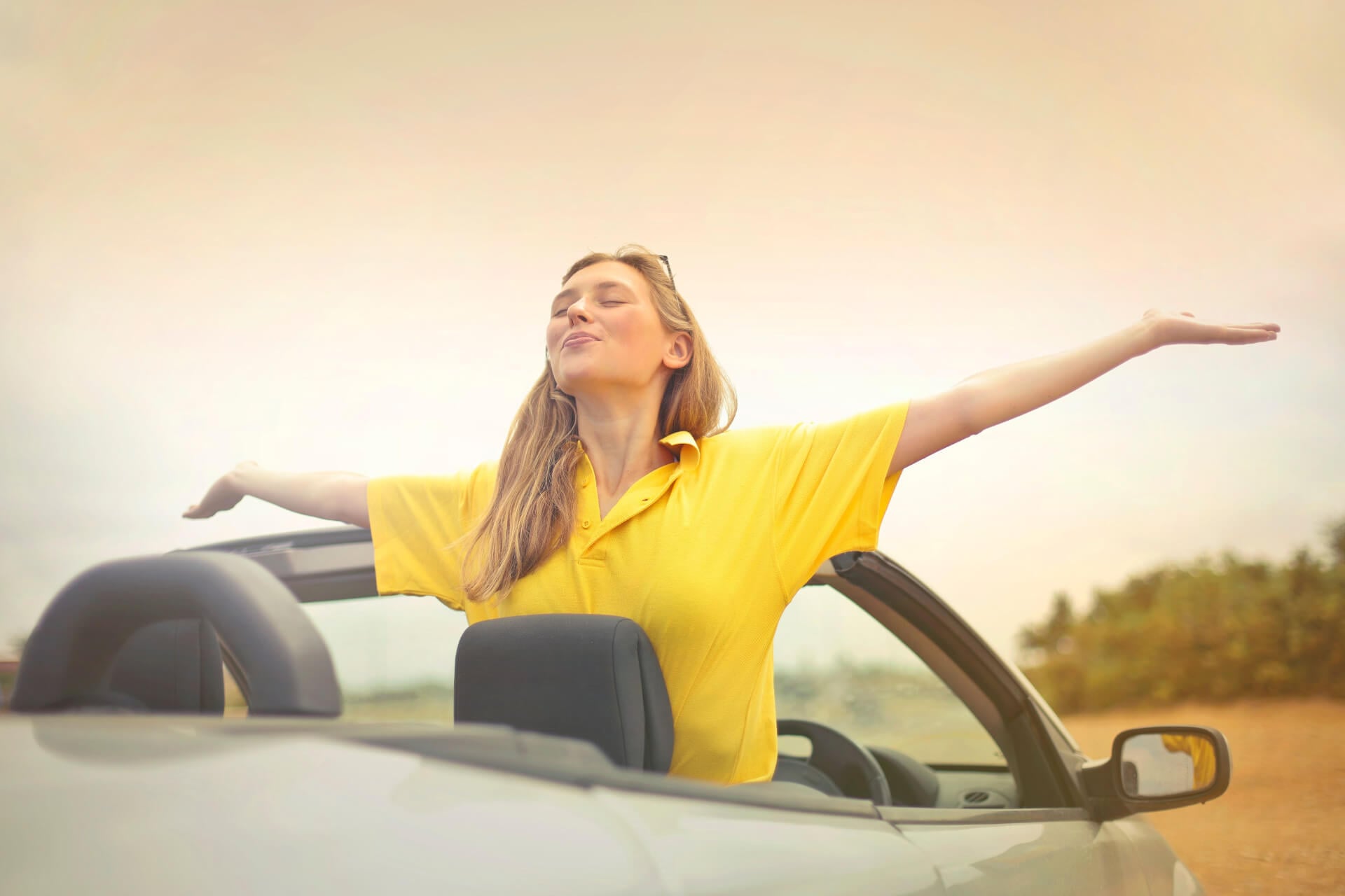 arms-blond-car-720815-compressor-1